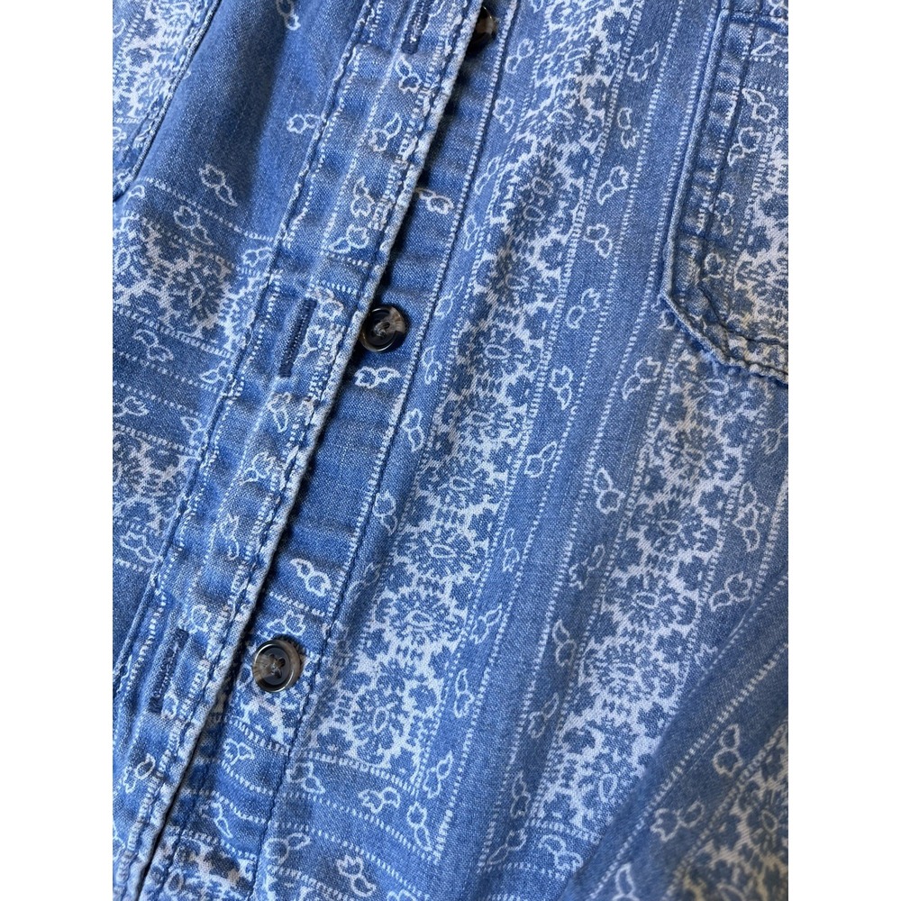 Mossimo Supply Women's Medium Denim Chambray Button Shirt Boyfriend Fit - Picture 7 of 9